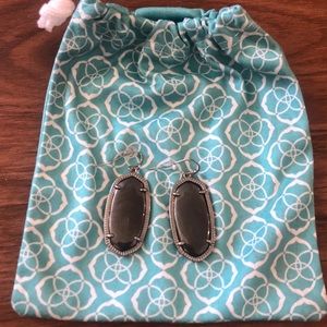 Kendra Scott medium size earrings